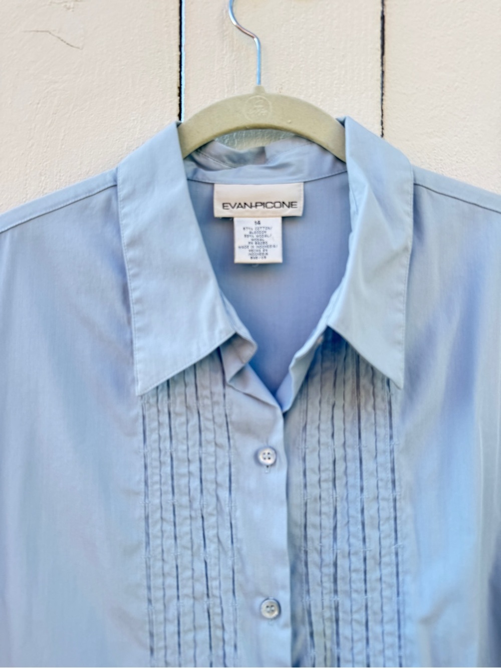 Evan-Picone Blue Pintuck Tuxedo Shirt Size 14